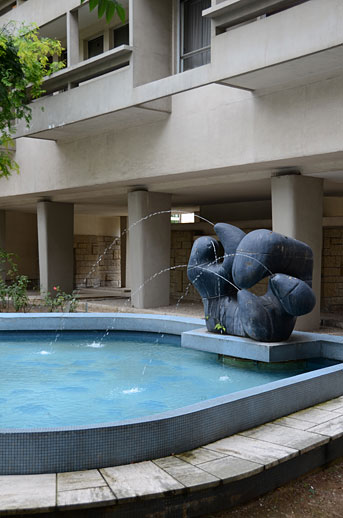 Mid-century modern residential building and sculpture, near Maison la Roche.